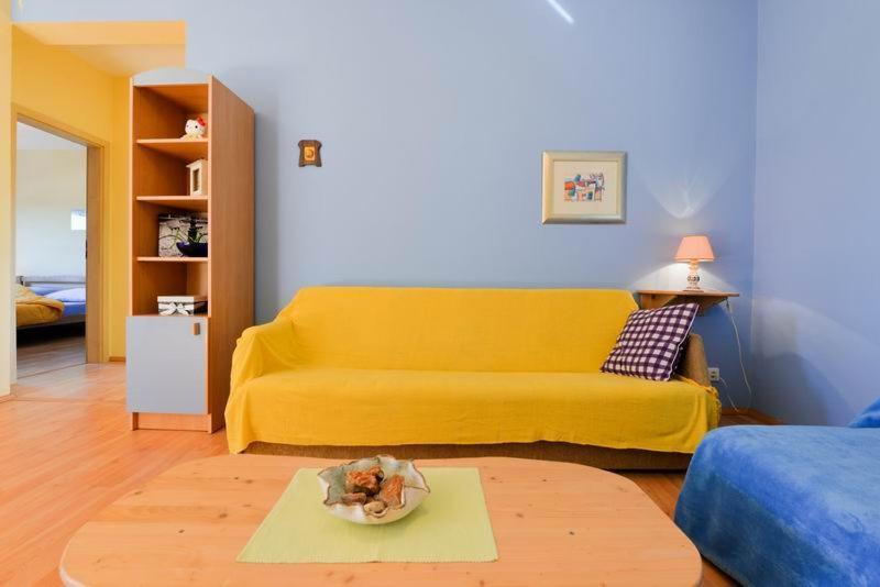 Paklina Apartments Starigrad Exterior photo