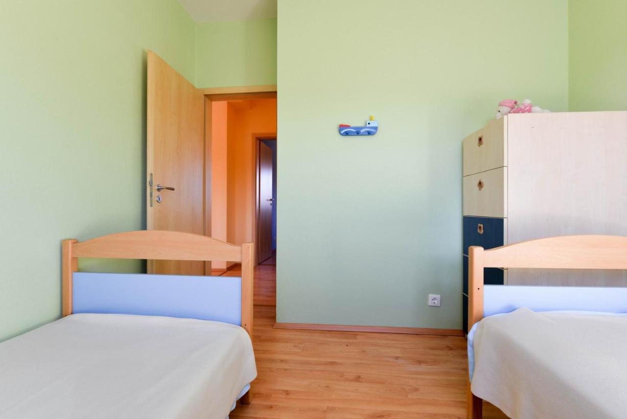 Paklina Apartments Starigrad Exterior photo